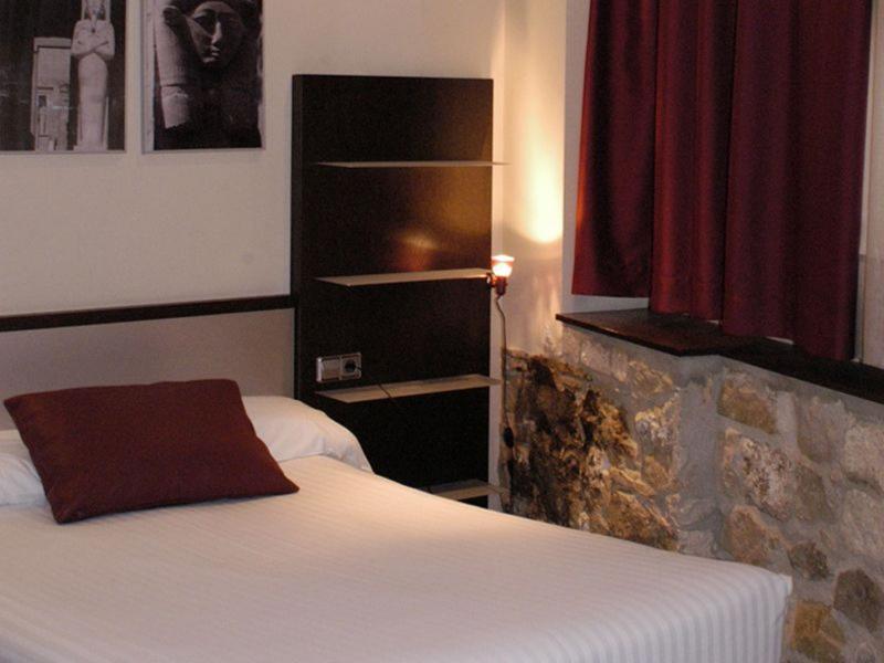 Aparthotel Allada 3* Барселона Экстерьер фото