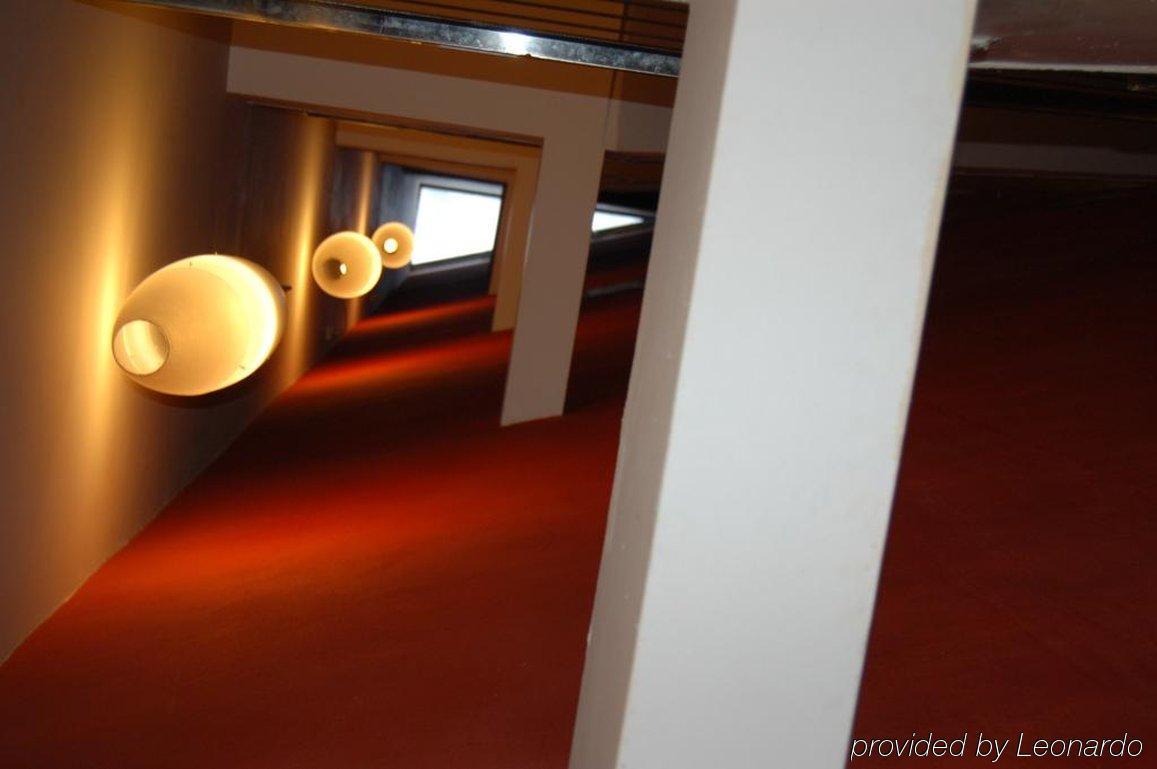 Aparthotel Allada 3* Барселона Экстерьер фото