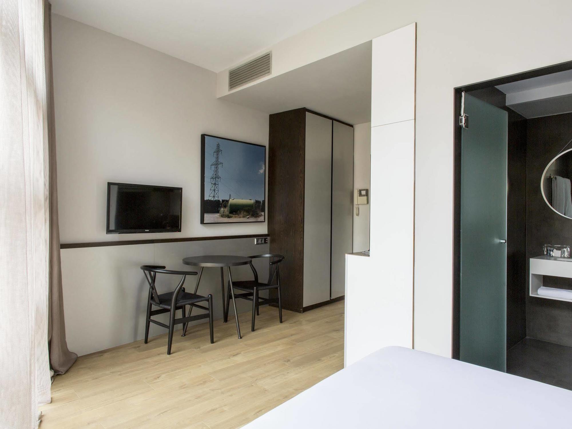 Aparthotel Allada 3* Барселона Экстерьер фото