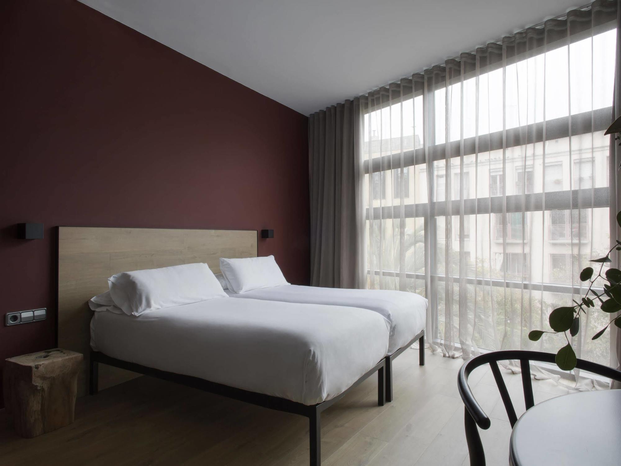 Aparthotel Allada 3* Барселона Экстерьер фото